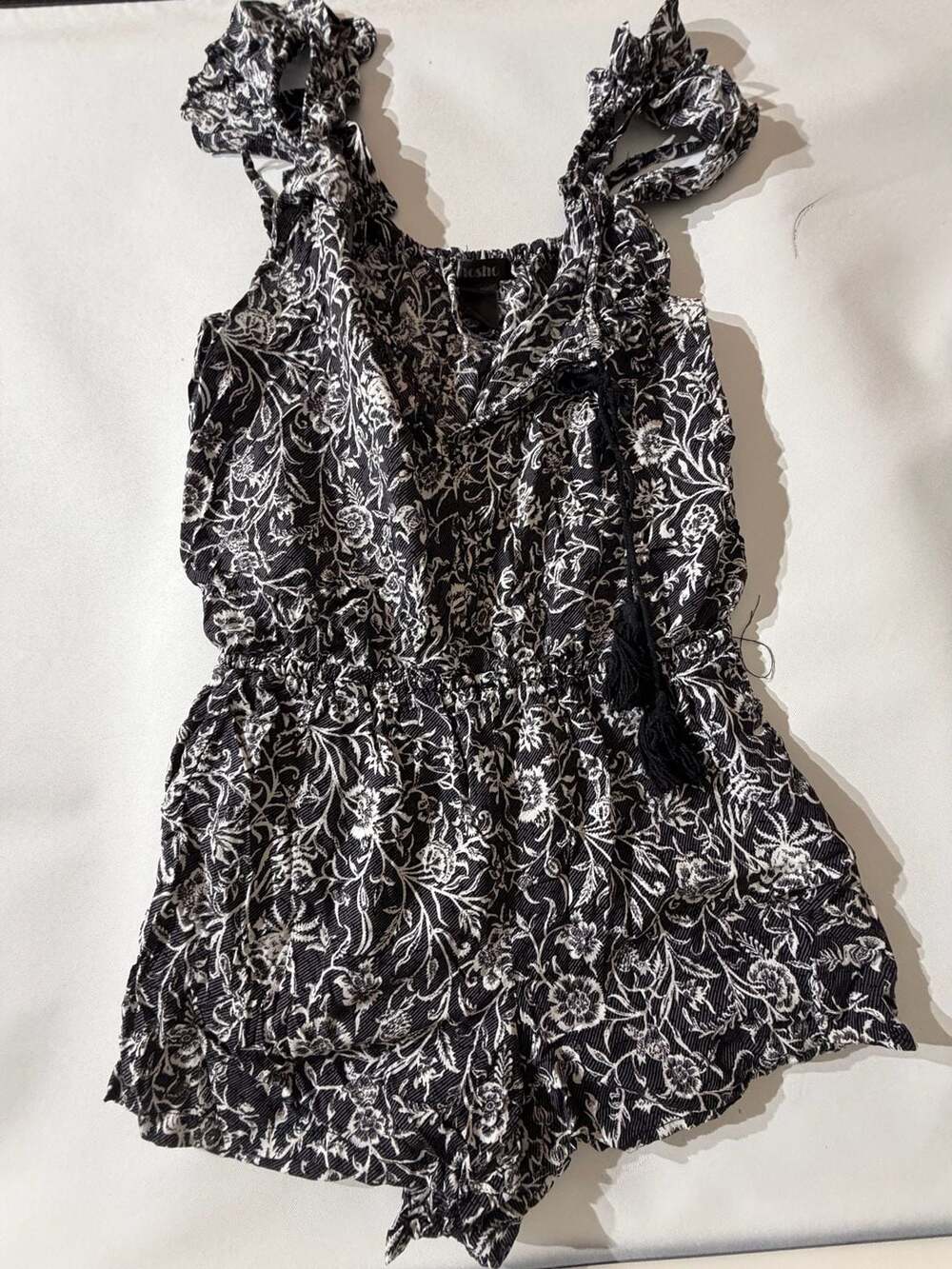 Oysho Black & White Floral Print Ruffled Romper Womens Medium
